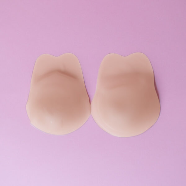 Lifting nipple covers with gel
